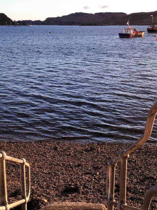 Westbay Seafront Apartment オーバン エクステリア 写真