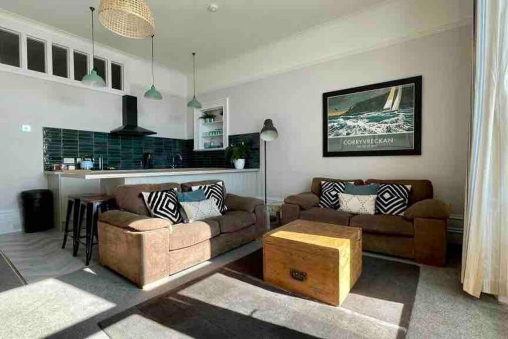 Westbay Seafront Apartment オーバン エクステリア 写真