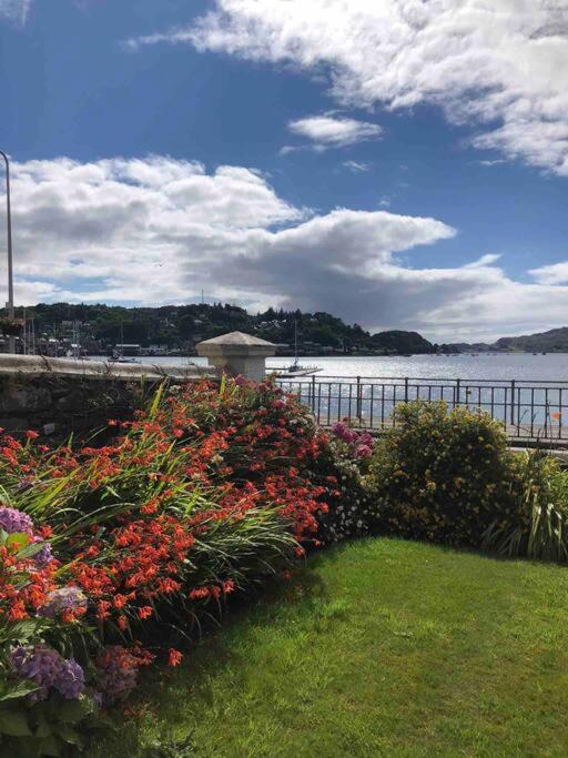 Westbay Seafront Apartment オーバン エクステリア 写真